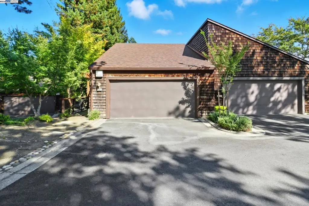 407 Wovenwood, Orinda, CA 94563 - Image #1