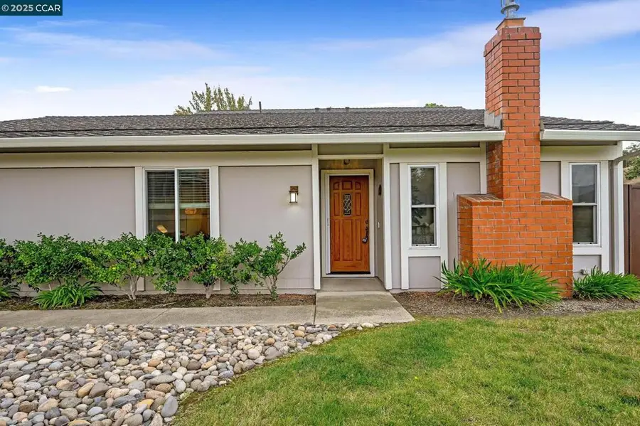 295 Kinross Dr, Walnut Creek, CA 94598 - Image #2