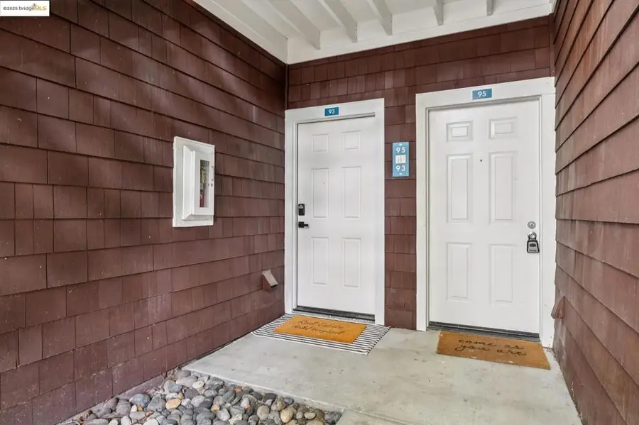 93 93 Bayside Ct, Richmond, CA 94804 - #2