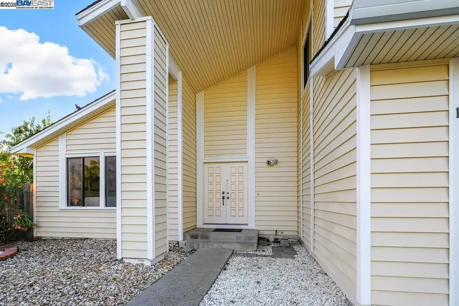 109 Oak Ct, Hercules, CA 94547 - Image #3