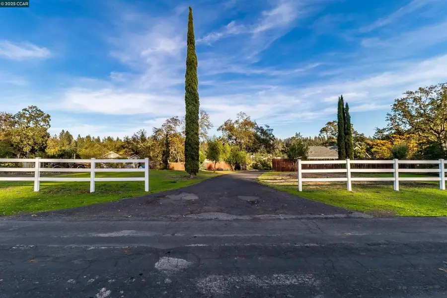 80 Diogenes Dr, Angwin, CA 94508 - Image #2