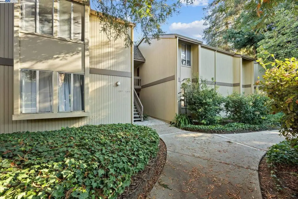 505 Cypress Point Drive #137, Mountain View, CA 94043 - Image #1