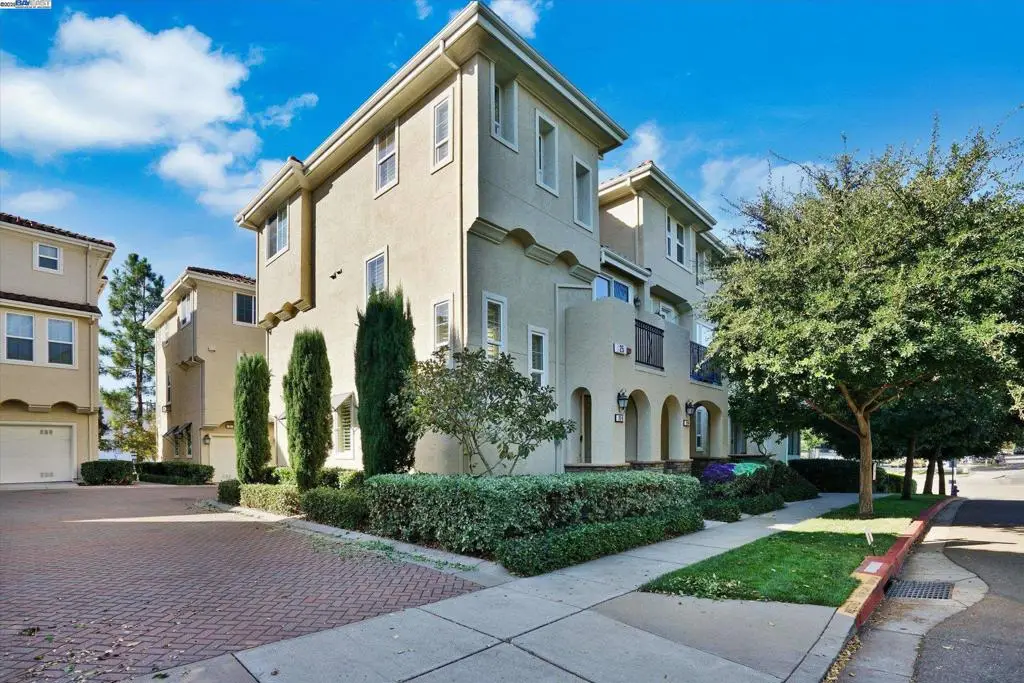 25 Heligan Ln #9, Livermore, CA 94551 - Image #1