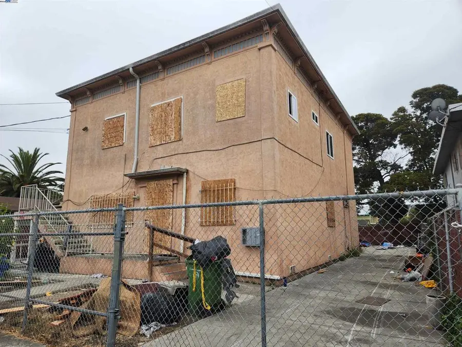 1226 73rd Ave, Oakland, CA 94621 - Image #2