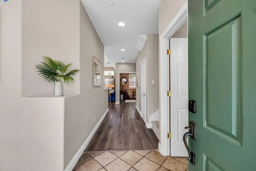 6257 Honeysuckle Dr, Newark, CA 94560 - Image #2