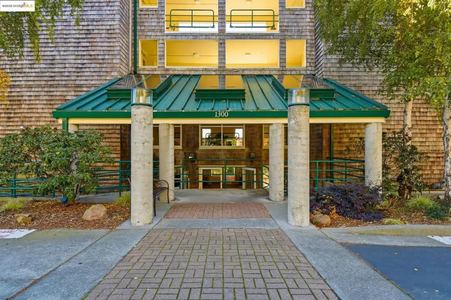 1300 Quarry Ct #212, Richmond, CA 94801 - #2