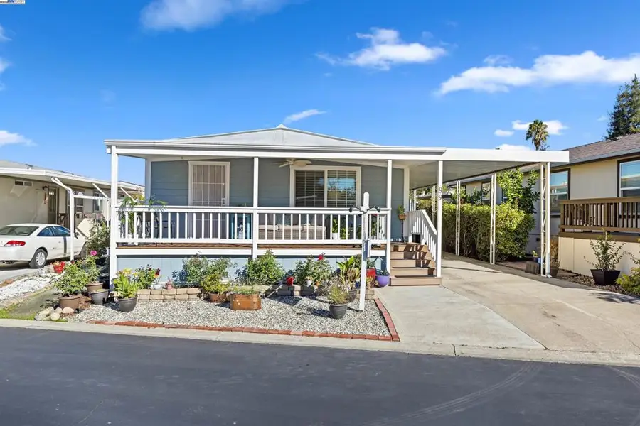 3263 Vineyard Ave, Pleasanton, CA 94566 - Image #3