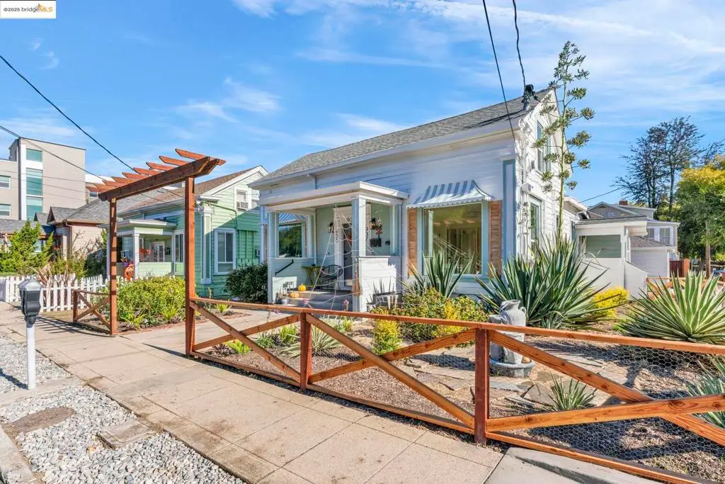 933 Las Juntas St, Martinez, CA 94553 - #1