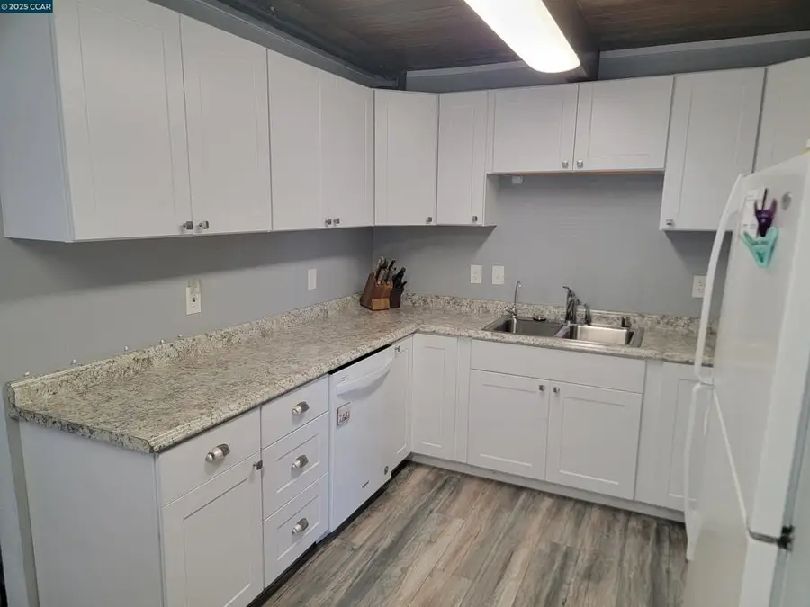 573 Levee Rd, Bay Point, CA 94565 - Image #2