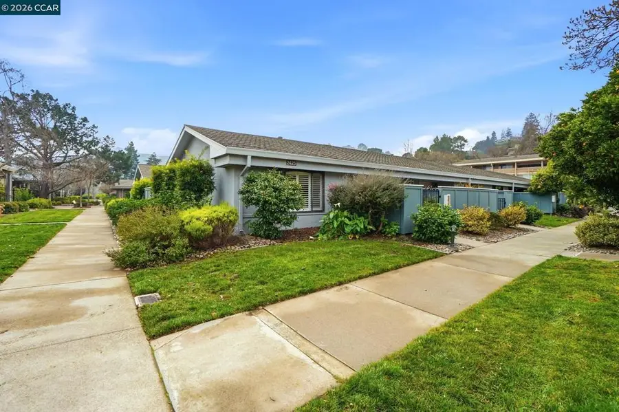 2425 Pine Knoll Dr #1, Walnut Creek, CA 94595 - #2