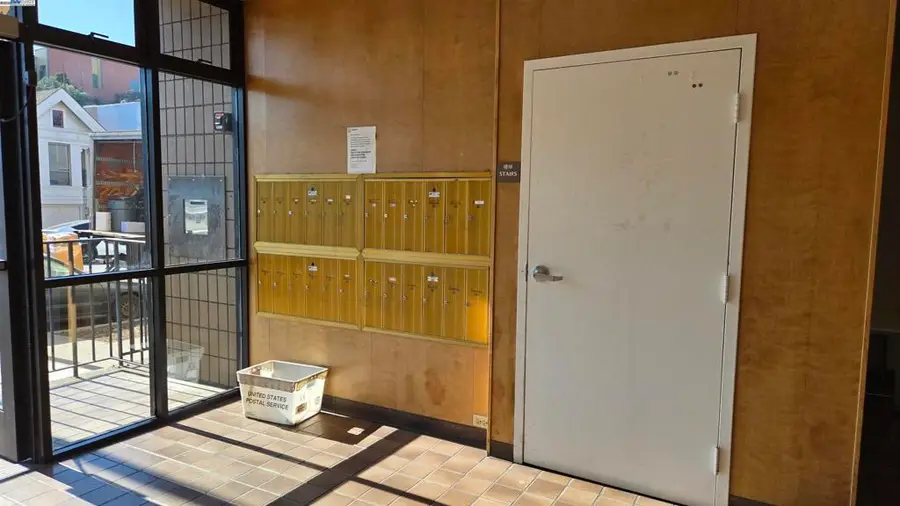 165 7th St #204, Oakland, CA 94607 - Image #3