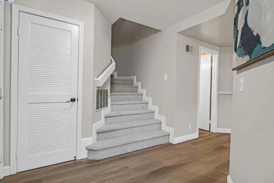 1410 Groth Cir, Pleasanton, CA 94566 - Image #2