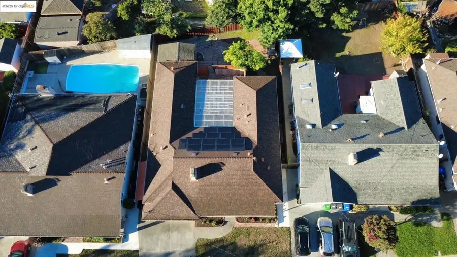 17453 Via Valencia, San Lorenzo, CA 94580 - #3