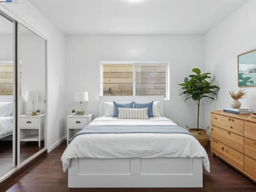 261 S 13th St, Richmond, CA 94804 - Image #2