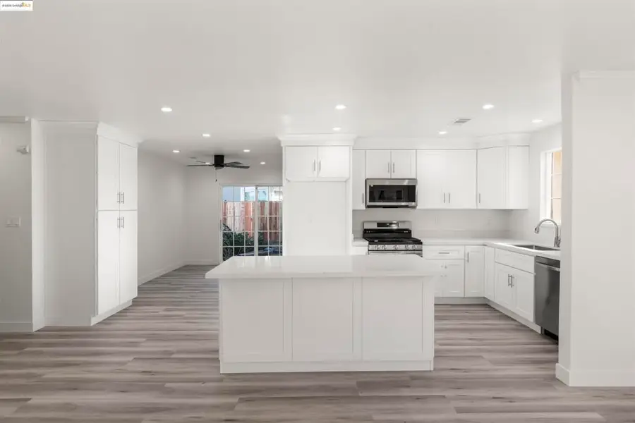 60 Riverside Ct, Bay Point, CA 94565 - Image #3