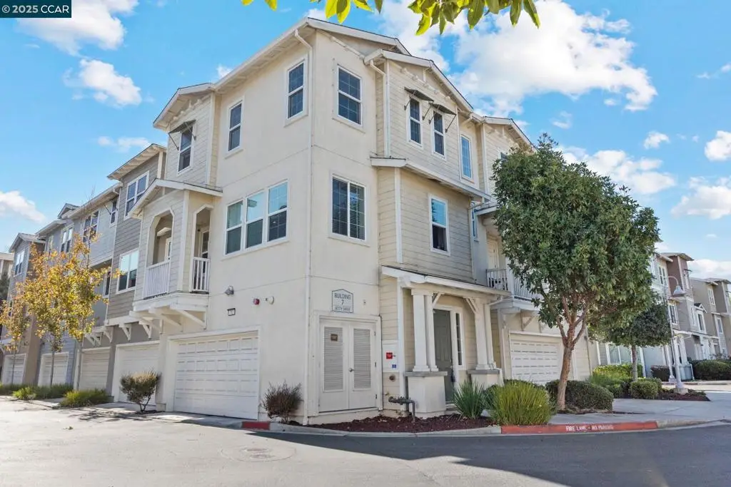 702 Jetty Dr, Richmond, CA 94804 - #1