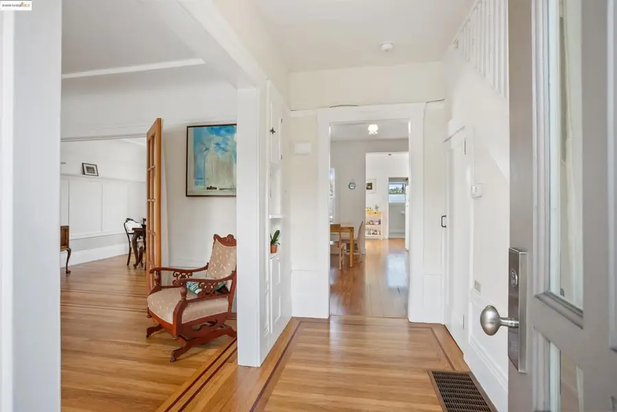 2849 Bryant St, San Francisco, CA 94110 - Image #3