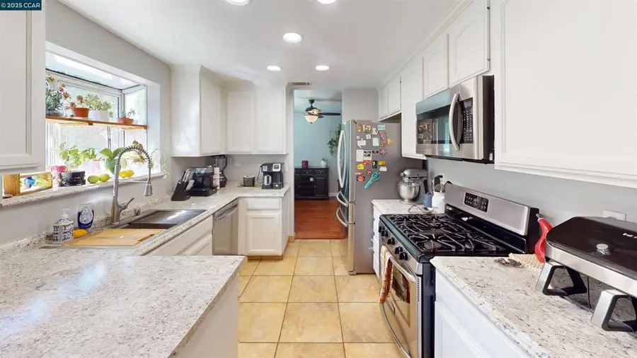 837 Oakwood Way, Oakley, CA 94561 - #3