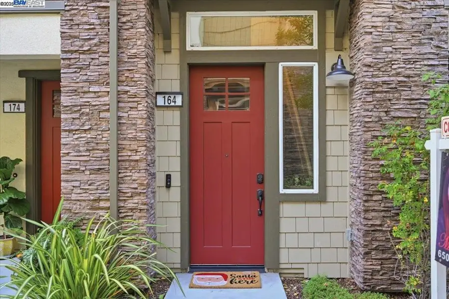 164 Beale Falls Ter, Fremont, CA 94539 - Image #2