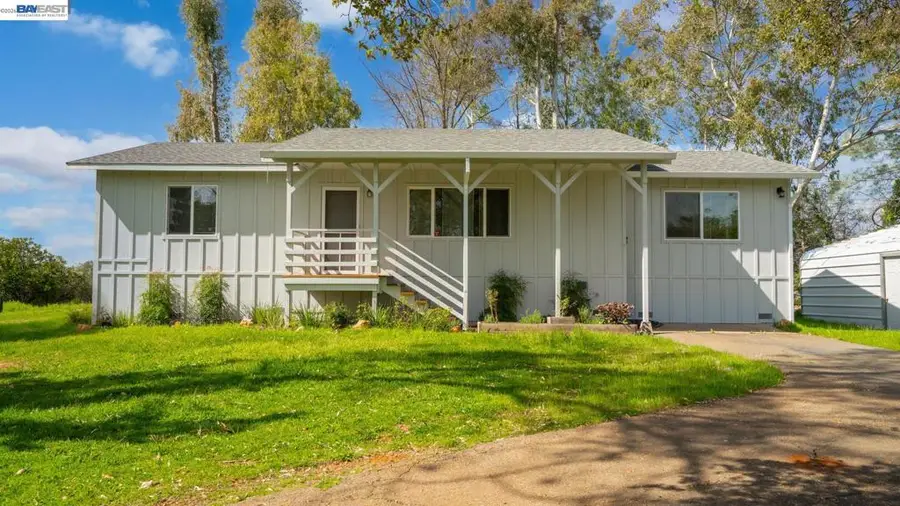 3710 Lakeview Dr, Shingle Springs, CA 95682 - #3