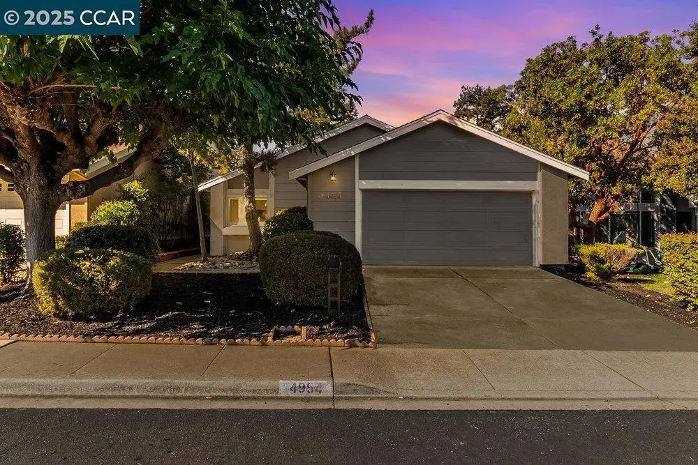 4954 Shadowfalls Dr, Martinez, CA 94553 - Image #1