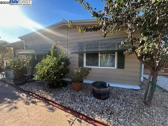 324 Waikiki Circle, Union City, CA 94587 - #1