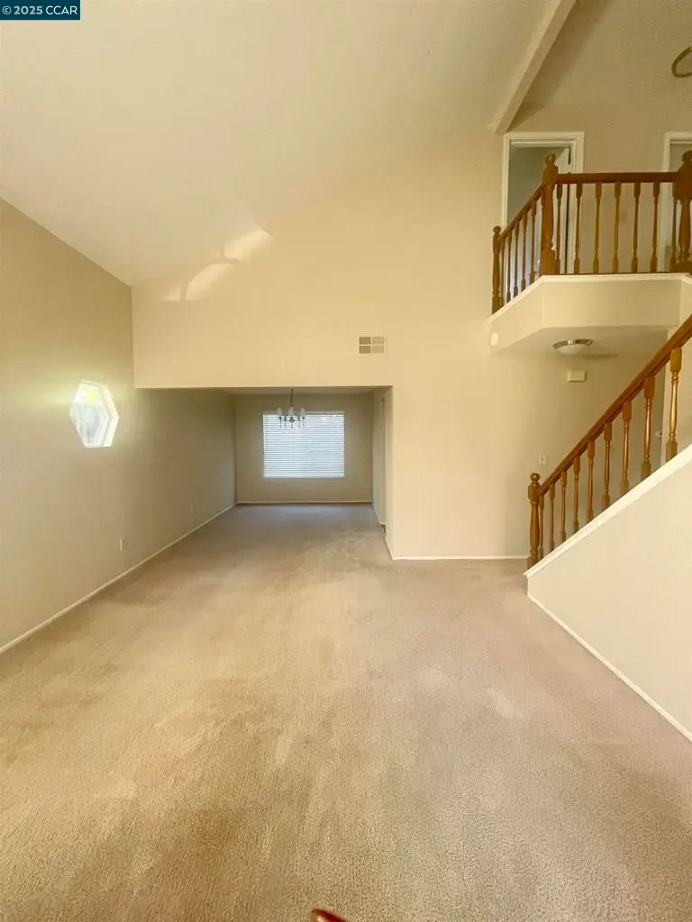 1057 Green Point Ct, Concord, CA 94521 - Image #2