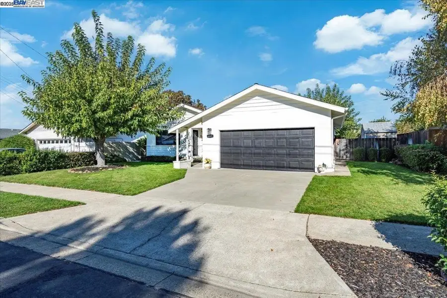 4023 Roland Dr, Concord, CA 94521 - Image #2