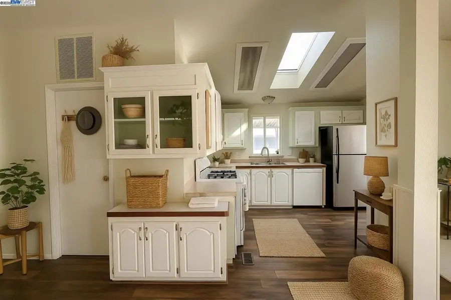 600 E Weddell Dr, Sunnyvale, CA 94086 - Image #3