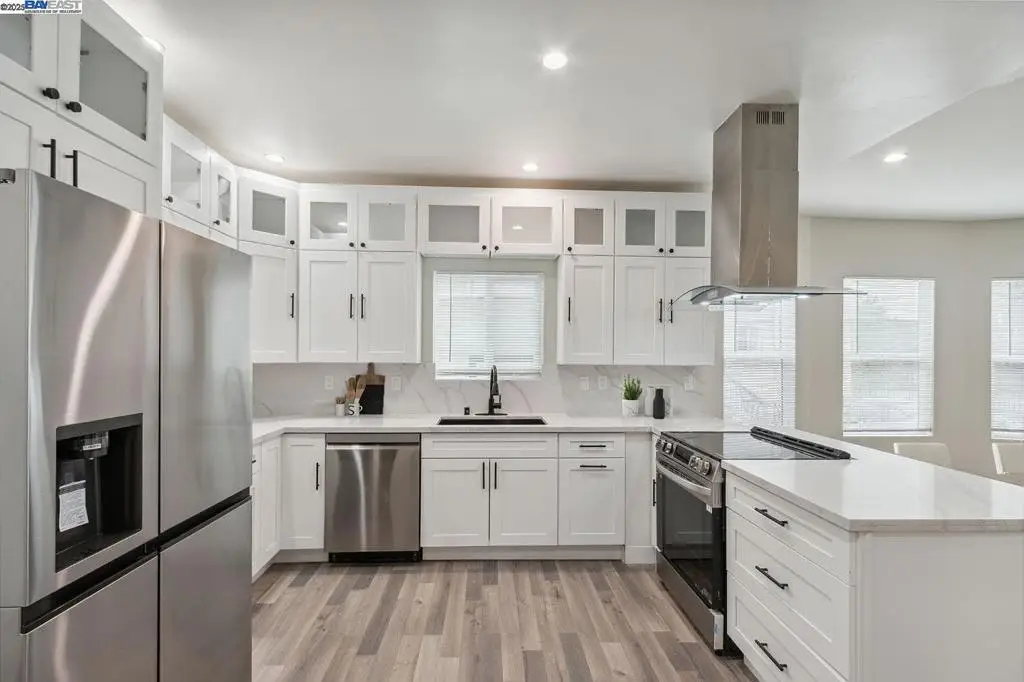842 E 17th St, Oakland, CA 94606 - #1