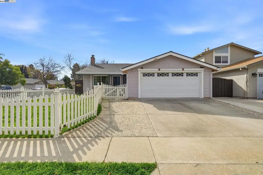34319 Chester Ct, Fremont, CA 94555 - Image #3