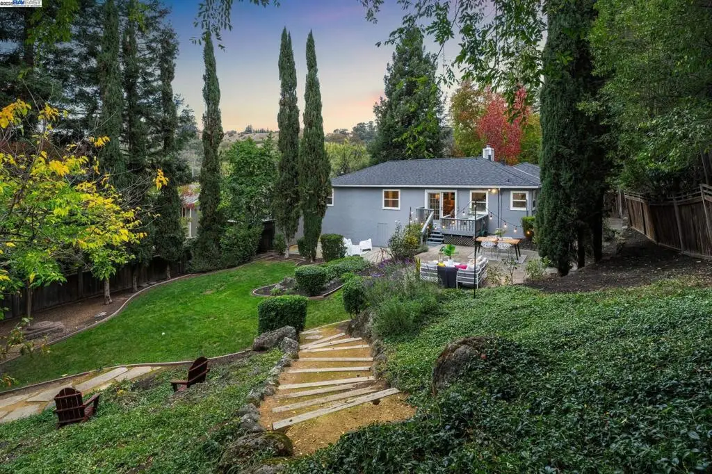 1367 El Curtola Blvd, Lafayette, CA 94549 - Image #1