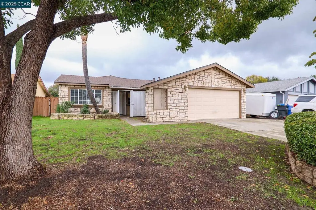 7827 Deer Meadow Dr, Sacramento, CA 95823 - Image #1