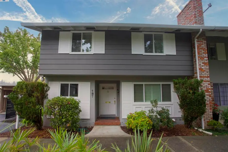 187 Miramonte Dr, Moraga, CA 94556 - Image #2