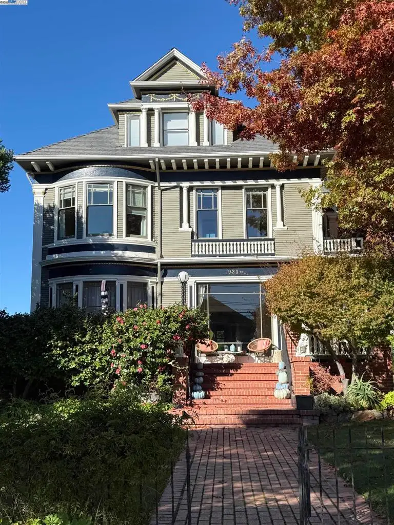 921 Grand St, Alameda, CA 94501 - Image #1
