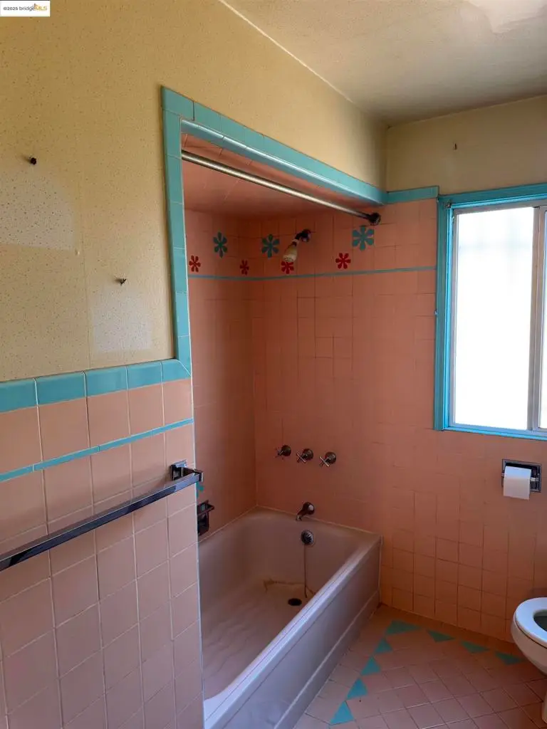 10215 Royal Ann, Oakland, CA 94603 - Image #3