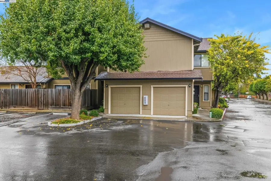 801 Nash Rd #G4, Hollister, CA 95023 - Image #2