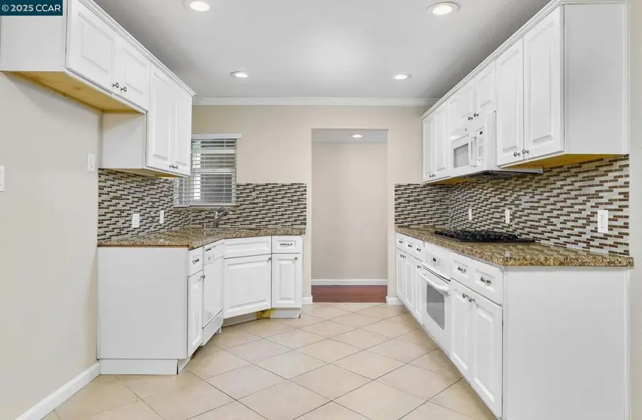 7609 22nd St, Sacramento, CA 95832 - Image #2