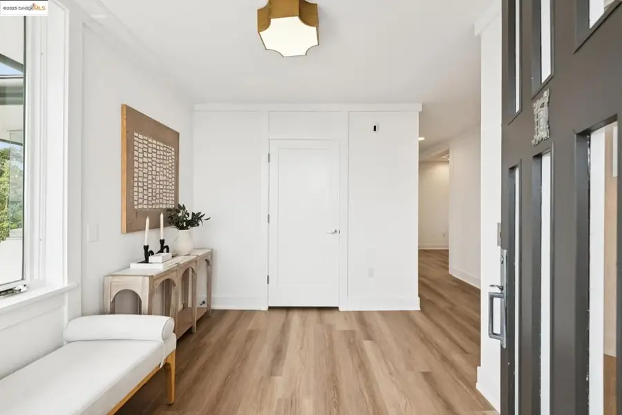 14 Contra Costa Place, Oakland, CA 94618 - Image #3