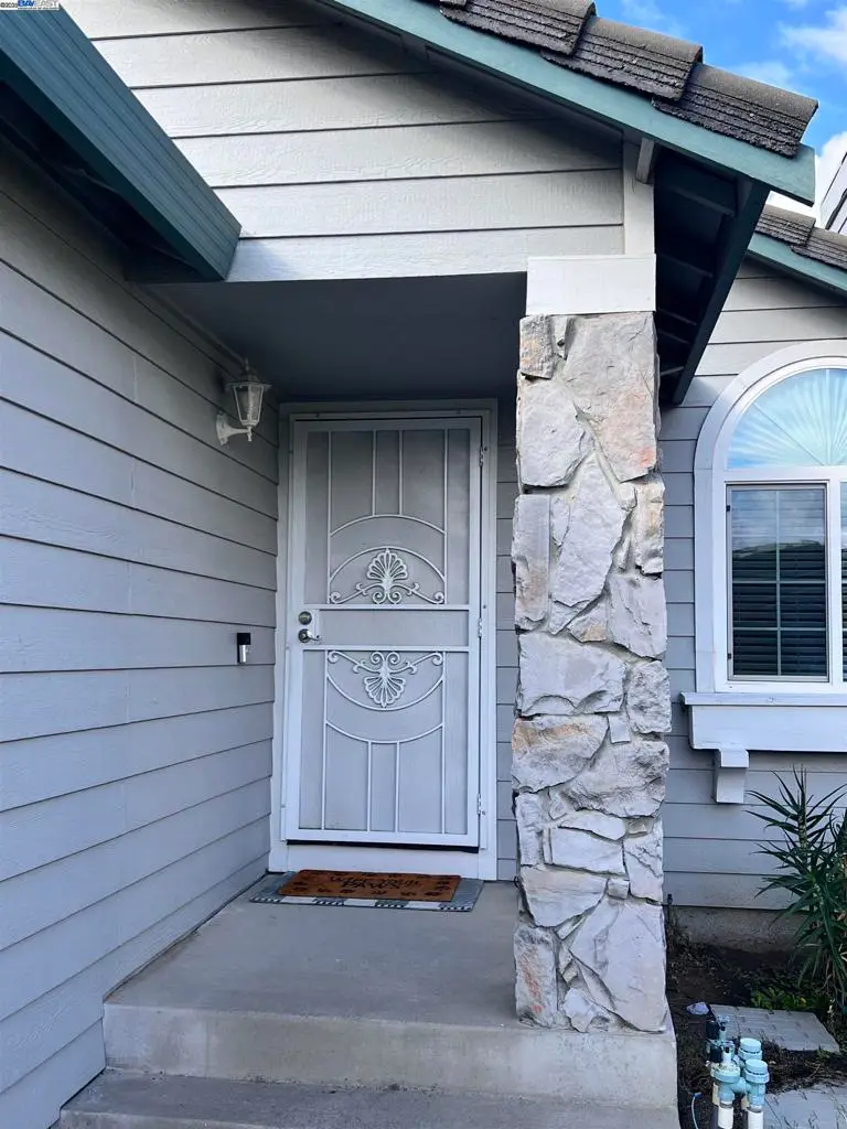 1824 Harding Ct, Antioch, CA 94509 - Image #2