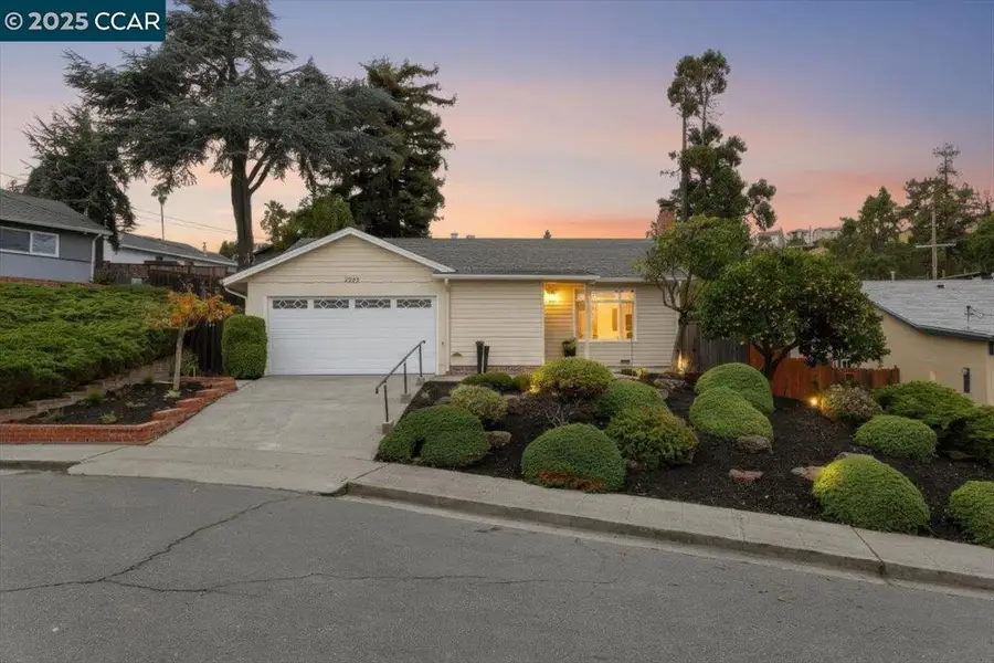 2326 Bramble Ct, Castro Valley, CA 94546 - Image #2