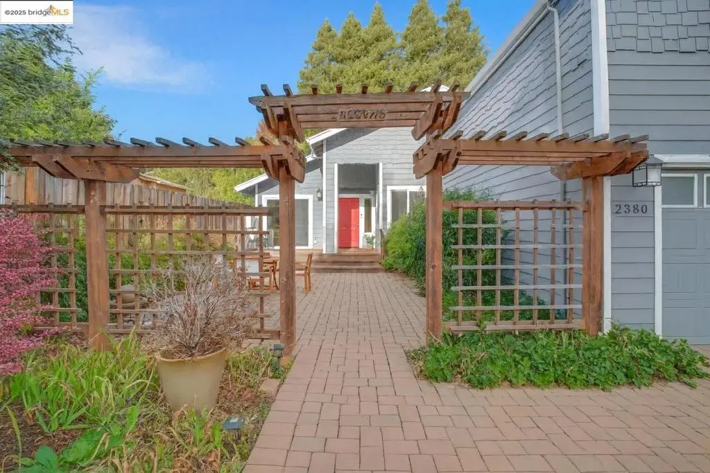 2380 Martinez Ct, Pinole, CA 94564 - Image #1