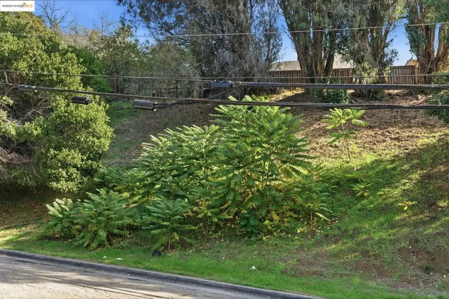 9670 9670 Mountain Blvd, Oakland, CA 94605 - #3