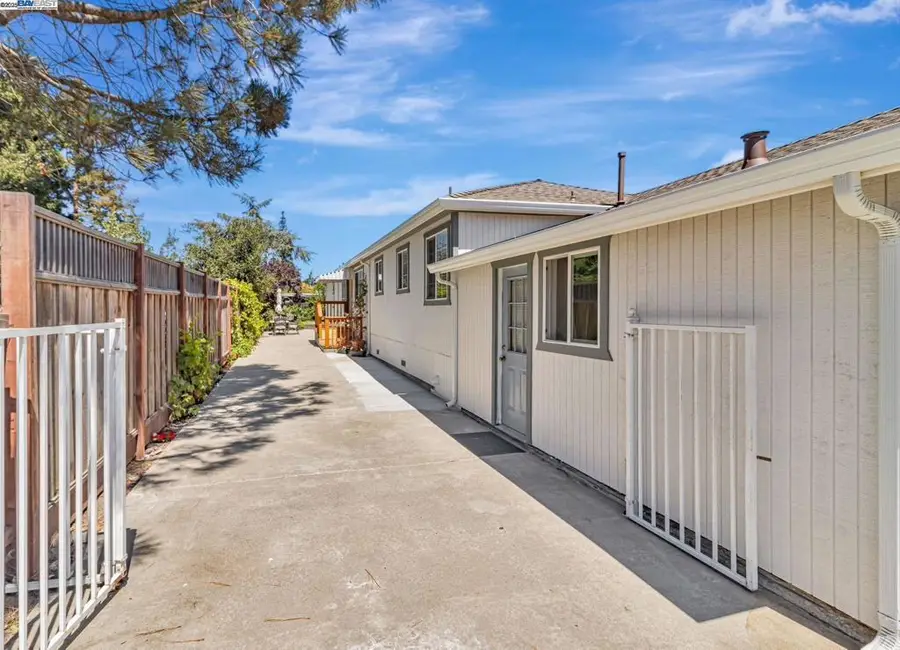 2940 Somerset Ave, Castro Valley, CA 94546 - Image #2