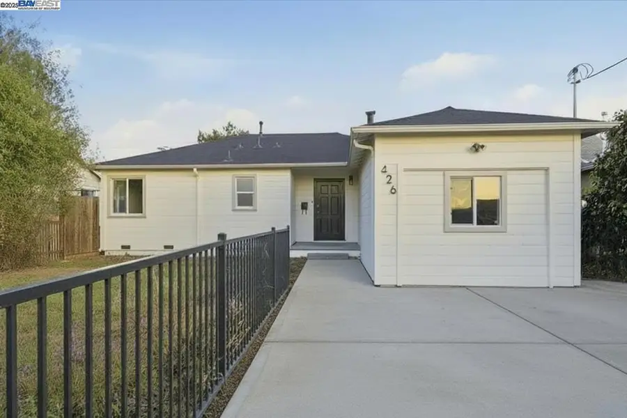 426 Gramercy Pl, Oakland, CA 94603 - Image #2