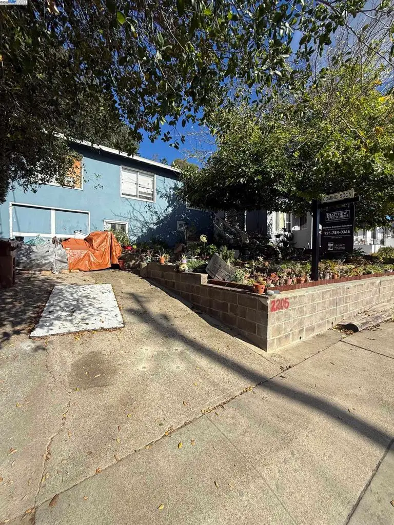 2205 Scenic Avenue, Martinez, CA 94533 - Image #1