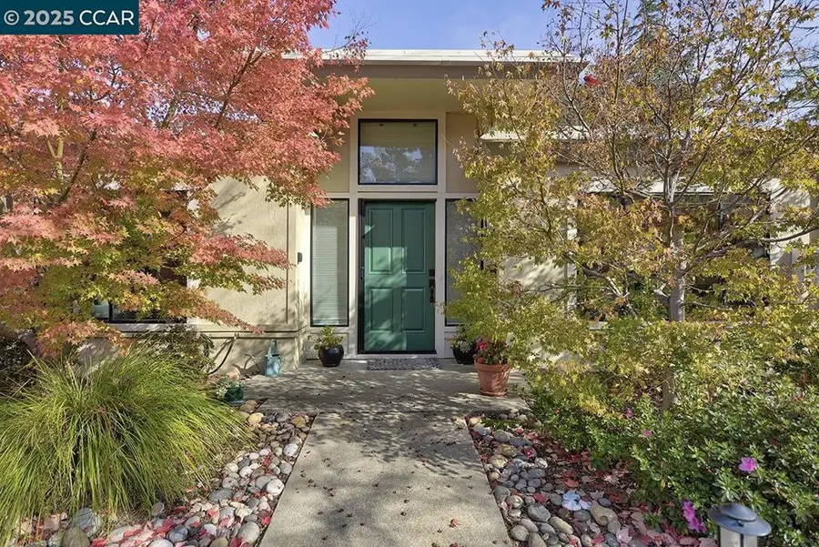 1809 Golden Rain Rd #4, Walnut Creek, CA 94595 - Image #2