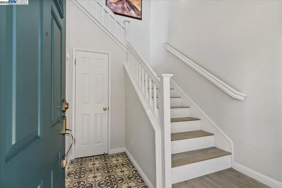 4605 Keller Ridge Dr, Clayton, CA 94517 - Image #3