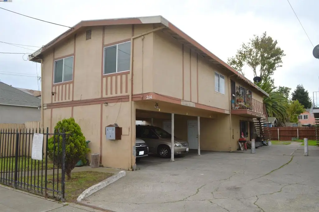 214 Barrett Ave, Richmond, CA 94801 - #1
