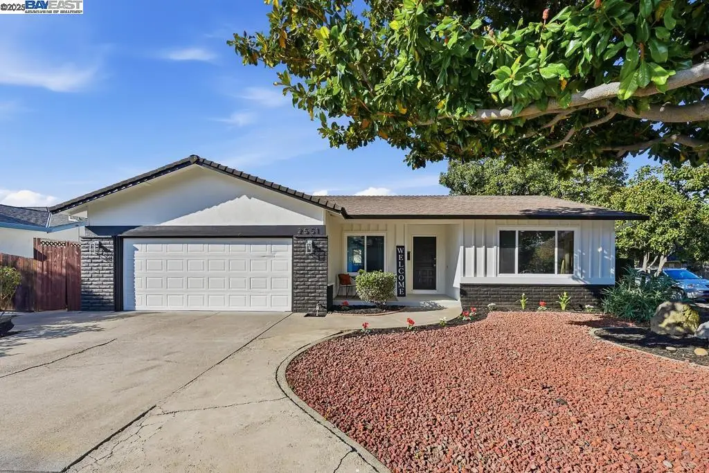 2551 Cherrywood Dr, Union City, CA 94587 - Image #1